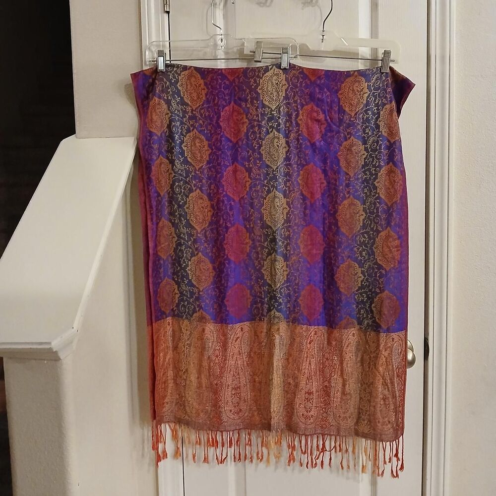 Pink purple orange yellow paisley pattern pashmina scarf or shawl with fringe - Picture 8 of 8